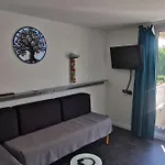 Le Port Dauphin : Vue Bateaux; Piscine; Cap D'agde 아파트 *