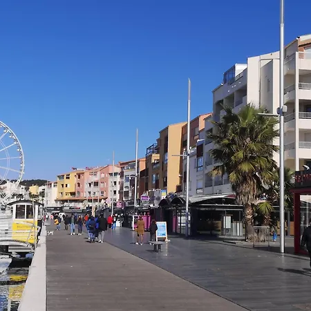 Le Port Dauphin : Vue Bateaux; Piscine; Cap D'agde 아파트 *