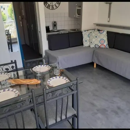 Le Port Dauphin : Vue Bateaux; Piscine; Cap D'agde Agde