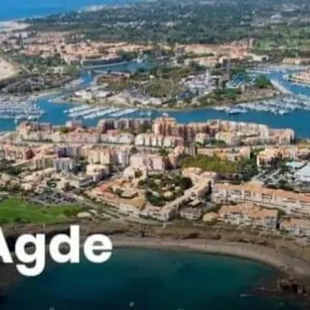 Le Port Dauphin : Vue Bateaux; Piscine; Cap D'agde Apartment