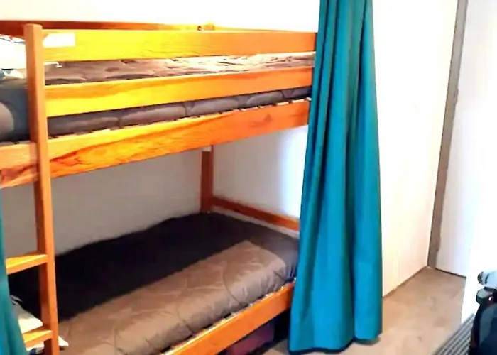 Le Port Dauphin : Vue Bateaux; Piscine; Cap D'agde *