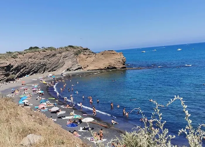 Appartamento Le Port Dauphin : Vue Bateaux; Piscine; Cap D'agde *